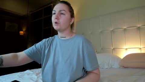 Debbie Mon Tue Fri Sun Sat GMT 3 1000am - 0400pm  online show from October 7, 4:15 pm