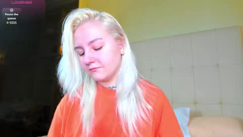 Debbie Mon Tue Fri Sun Sat GMT 3 1000am - 0400pm  online show from February 25, 5:55 pm