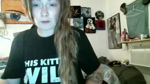 DEBBIE online show from November 2, 1:41 am