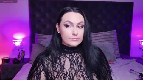 debinnyneanalover online show from April 3, 7:06 am