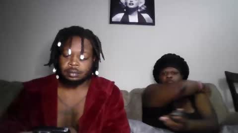 Snapshot of debo_dimples chatting on January 18, 2:59 am DeboDimples online show from January 18, 2:59 am