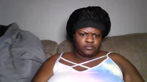 Snapshot of debo_dimples chatting on February 8, 6:00 pm DeboDimples online show from February 8, 6:00 pm