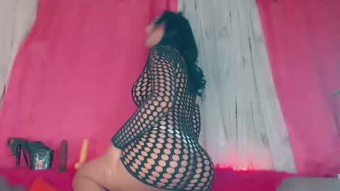 Snapshot of deboragill chatting on April 10, 12:05 am deboragill online show from April 10, 12:05 am