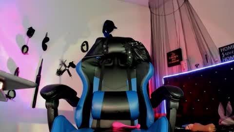 Snapshot of deborahtatto chatting on October 27, 1:26 pm Doborah Miss Carter online show from October 27, 1:26 pm