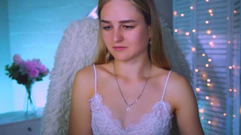 Debora online show from September 25, 7:12 am