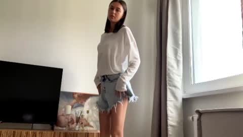 Nicole online show from July 2, 6:30 am