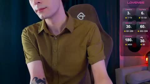 Samuel online show from April 2, 7:22 pm