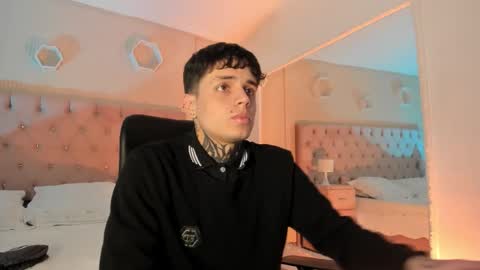 declan_fox online show from October 27, 4:05 am