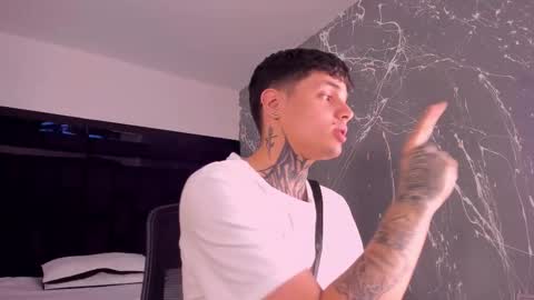 declan_fox online show from October 30, 3:52 am