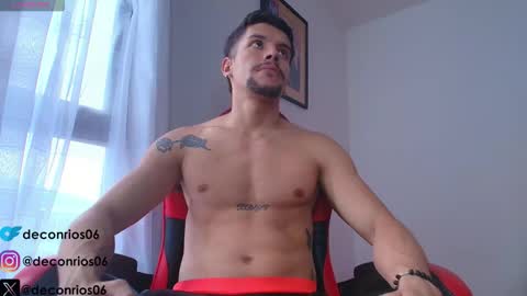 Santiago online show from November 8, 6:40 pm