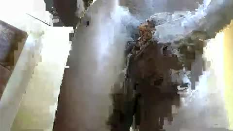 decraze online show from March 29, 9:09 am