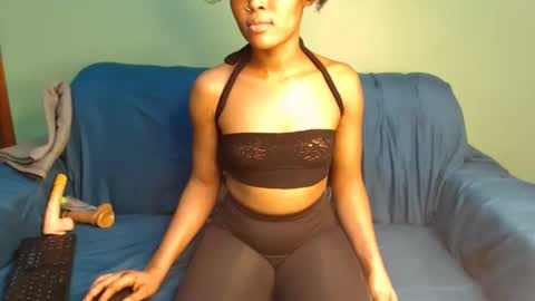 Dee online show from March 24, 9:53 pm