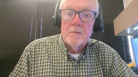 Snapshot of deeepocean chatting on January 13, 8:03 pm deeepocean online show from January 13, 8:03 pm