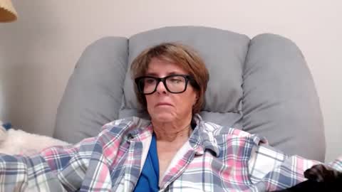 deelightful4you online show from April 26, 8:50 pm