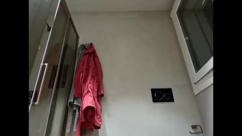 Snapshot of deepgreedy69 chatting on December 18, 10:38 pm deepgreedy69 online show from December 18, 10:38 pm