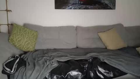 Snapshot of deeply_desired chatting on March 11, 5:19 pm deeply desired online show from March 11, 5:19 pm