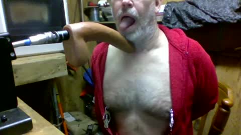 Snapshot of deepthroat227 chatting on February 18, 4:48 pm Deepthroat My Big Dildos online show from February 18, 4:48 pm