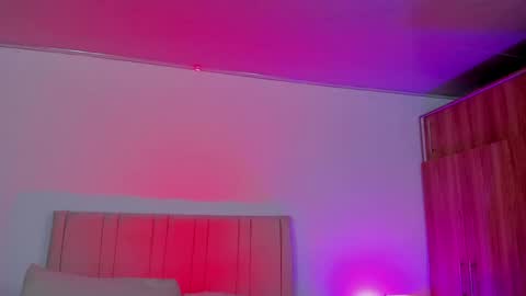 deepthroat_sweet online show from May 15, 11:45 pm