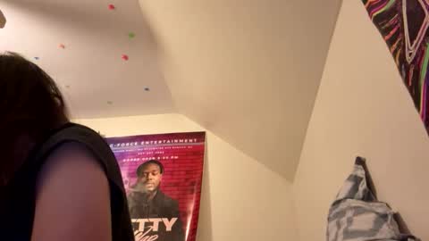 deepthroatqueen33 online show from February 1, 11:31 am