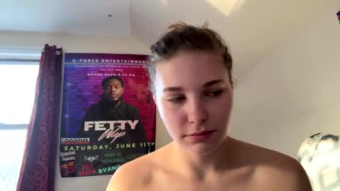 deepthroatqueen33 online show from March 29, 11:43 am