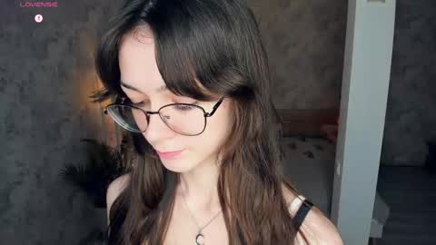 Amy online show from November 19, 7:47 pm