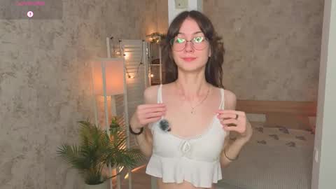 Amy online show from November 21, 7:45 pm