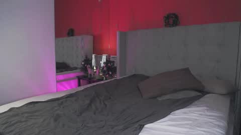 Snapshot of deficitt chatting on December 22, 6:28 am deficitt online show from December 22, 6:28 am