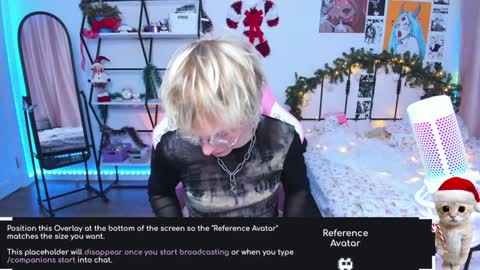 Snapshot of deficitt chatting on January 2, 1:51 pm deficitt online show from January 2, 1:51 pm