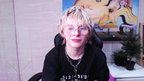 Snapshot of deficitt chatting on January 5, 8:52 pm deficitt online show from January 5, 8:52 pm