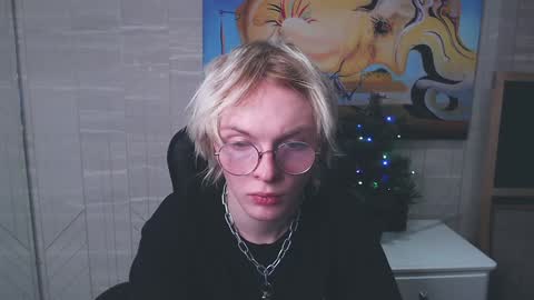 Snapshot of deficitt chatting on January 12, 9:08 pm deficitt online show from January 12, 9:08 pm