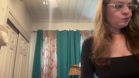 Tori online show from May 6, 3:17 pm