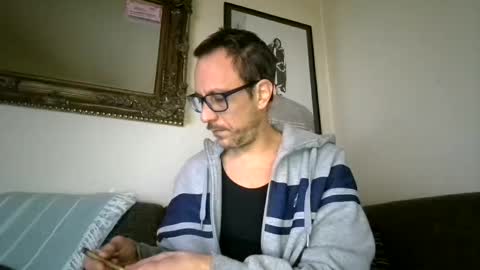 Snapshot of degrandis chatting on February 8, 3:04 pm Luka Magic online show from February 8, 3:04 pm