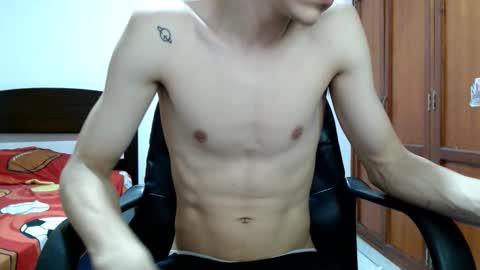 Snapshot of dei_v_48 chatting on November 15, 9:00 pm DEIVY online show from November 15, 9:00 pm