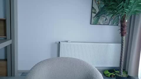 Di online show from February 23, 9:39 am