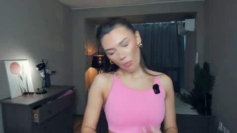 Laura online show from March 31, 7:20 am