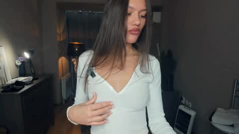 Laura online show from May 17, 7:50 am