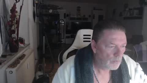 deinprinz2312 online show from October 27, 5:11 am