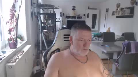 deinprinz2312 online show from October 28, 9:57 am