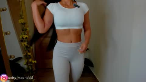 deisymadrid online show from February 3, 10:04 pm