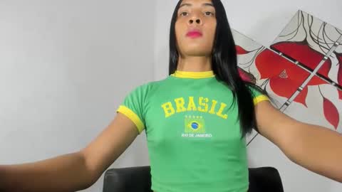 deisyhot23 online show from March 29, 5:29 am