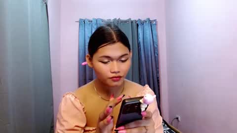miss zei online show from December 3, 3:00 pm