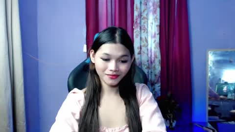 miss zei online show from December 25, 8:29 am