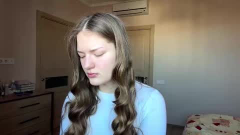 Mila online show from March 22, 7:23 am