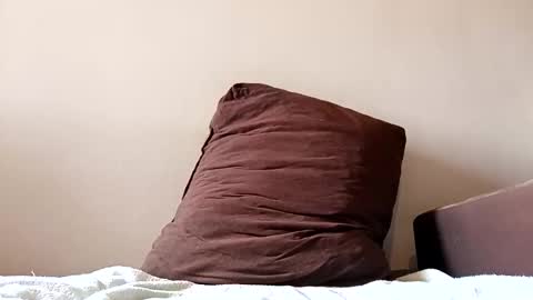 Snapshot of dejanvilovski15 chatting on April 2, 9:51 am Dejanvilovski online show from April 2, 9:51 am