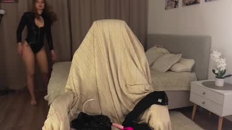 Dia online show from September 28, 10:26 pm