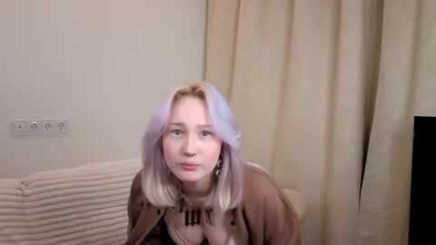 Snapshot of delciepfost chatting on November 21, 4:33 am Rana online show from November 21, 4:33 am