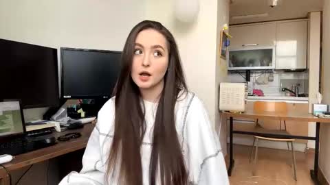 Snapshot of delenaberland chatting on March 30, 2:34 am Marry online show from March 30, 2:34 am