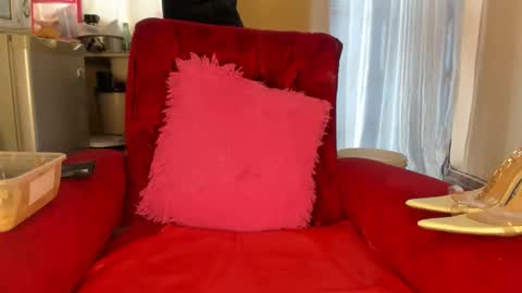 deli_la online show from February 28, 10:16 am