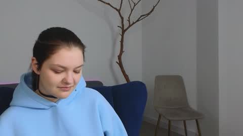 Snapshot of deliaeffy chatting on March 24, 12:54 pm deliaeffy online show from March 24, 12:54 pm