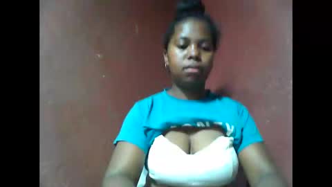 Snapshot of deliah712909 chatting on December 26, 5:30 pm deliah712909 online show from December 26, 5:30 pm